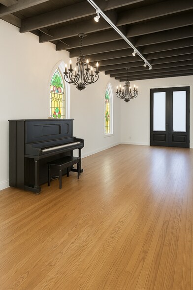 More Photos Of 131 Franklin St, Kingston Light Manufacturing For Lease