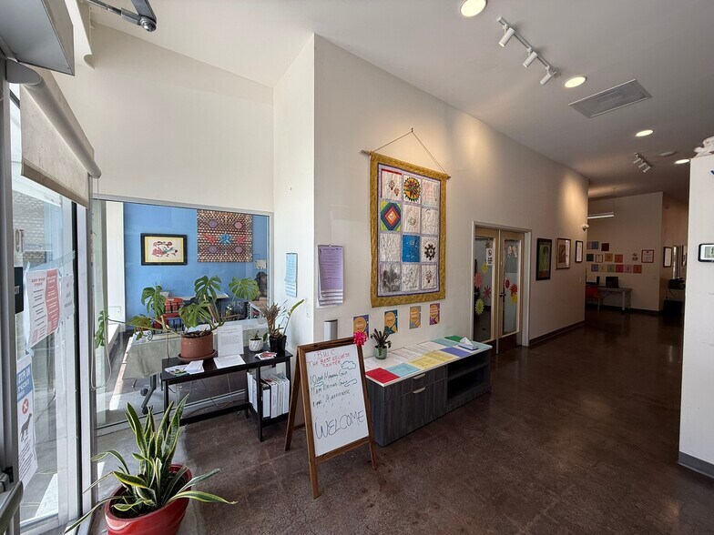 More Photos Of 1909 University Ave, Berkeley Storefront For Sale