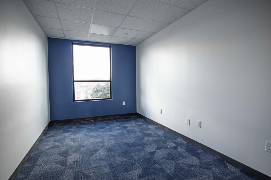 More Photos Of 3809 E 82nd St, Indianapolis Freestanding For Lease