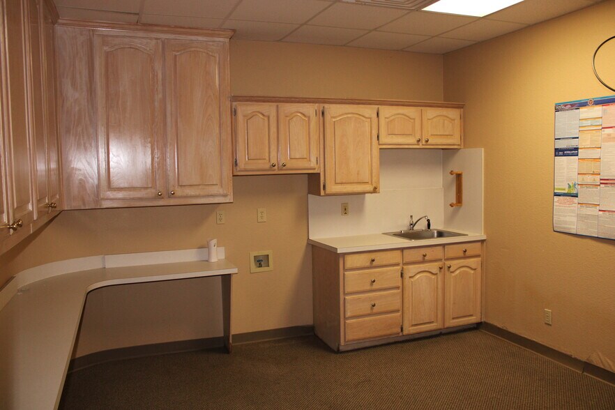 More Photos Of 6407 Colleyville Blvd, Colleyville Medical For Lease