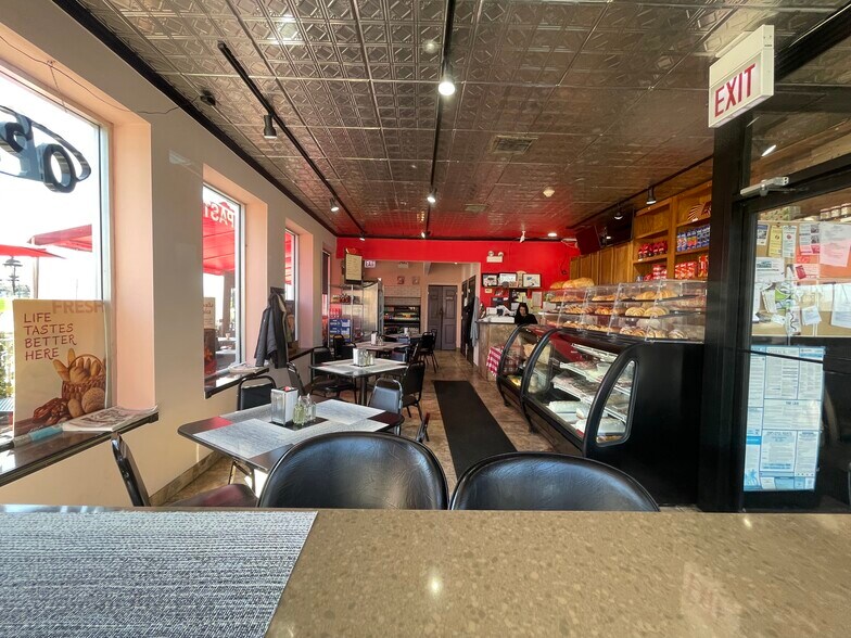 More Photos Of 7701–7757 W Lawrence Avenue, Norridge Apartments For Sale