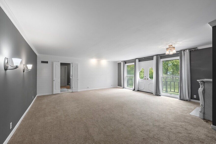 More Photos Of 1901 Moffet Rd, Saint Joseph Specialty For Sale