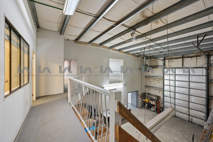 More Photos Of 2727 Dixon St, Port Coquitlam Industrial For Sale