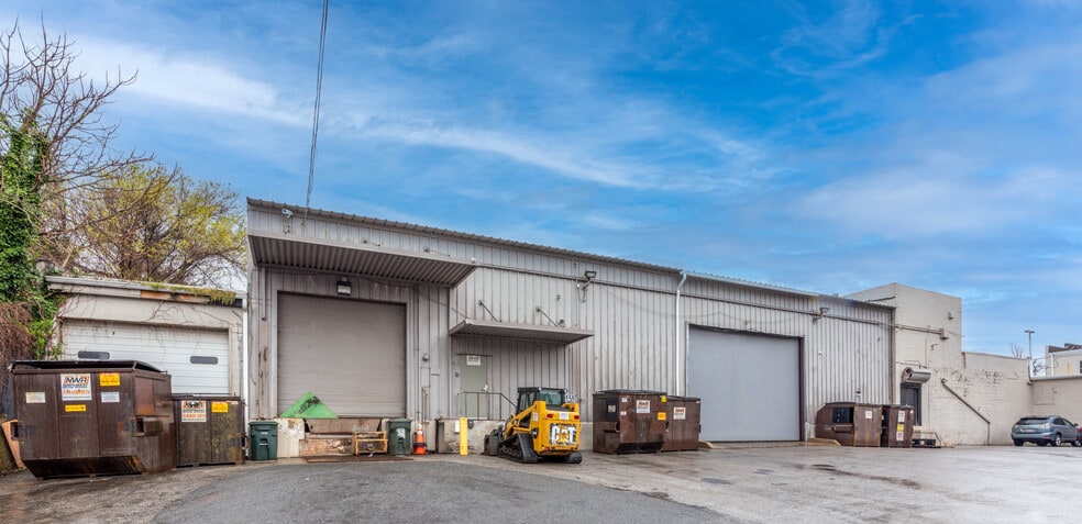 More Photos Of 2001 Windsor Ave, Baltimore Warehouse For Lease