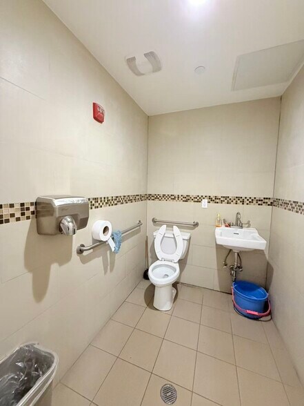 More Photos Of 53 ELIZABETH St, New York Office Residential For Sale