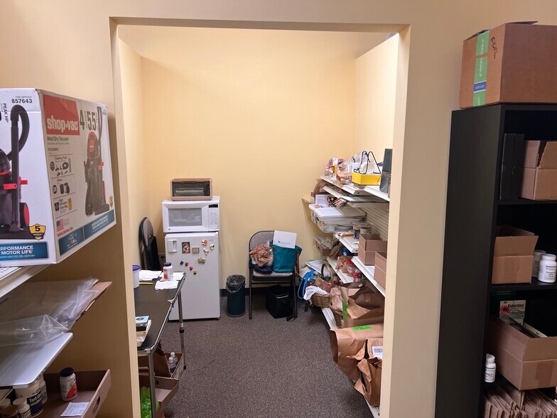 More Photos Of 603 Milner Dr, Greensboro General Retail For Lease