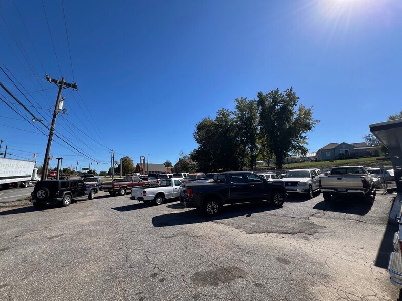 More Photos Of 2140 US Highway 70, Connelly Springs Auto Repair For Sale