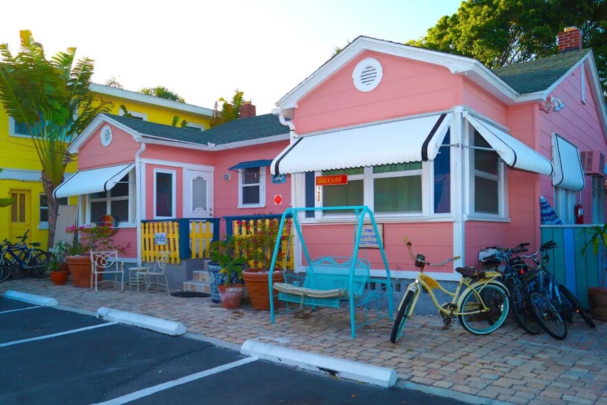 More Photos Of 638-644 Mandalay Ave, Clearwater Apartments For Sale