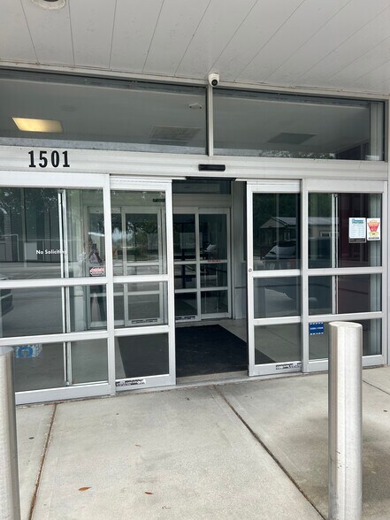 More Photos Of 1501 NW US Highway 19, Crystal River Freestanding For Sale