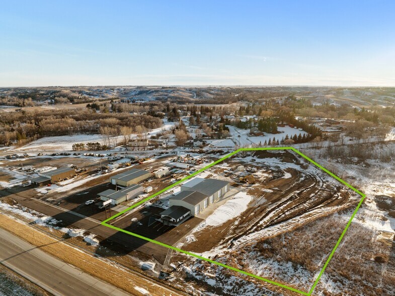 More Photos Of 3050 Highway 52 South, Minot Flex For Lease