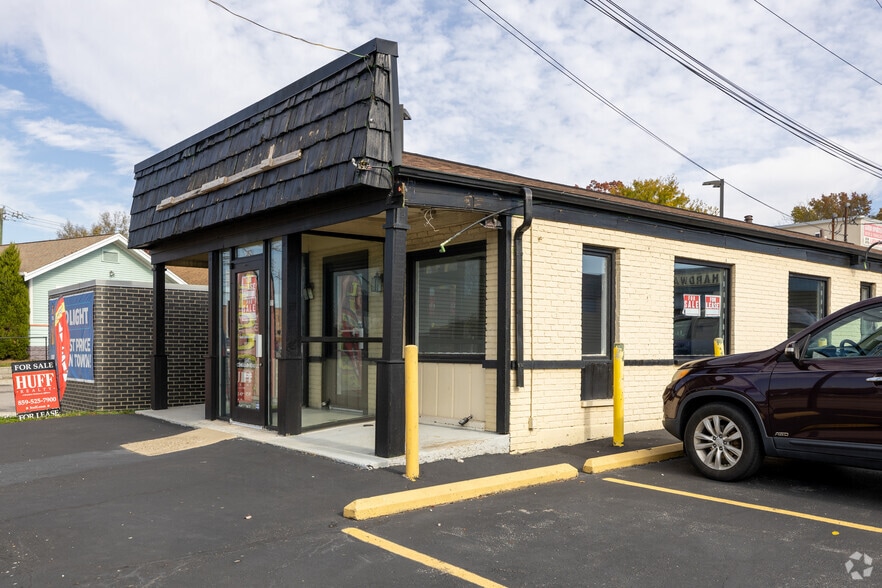 More Photos Of 3912 Winston Ave, Latonia Storefront Retail Office For Sale