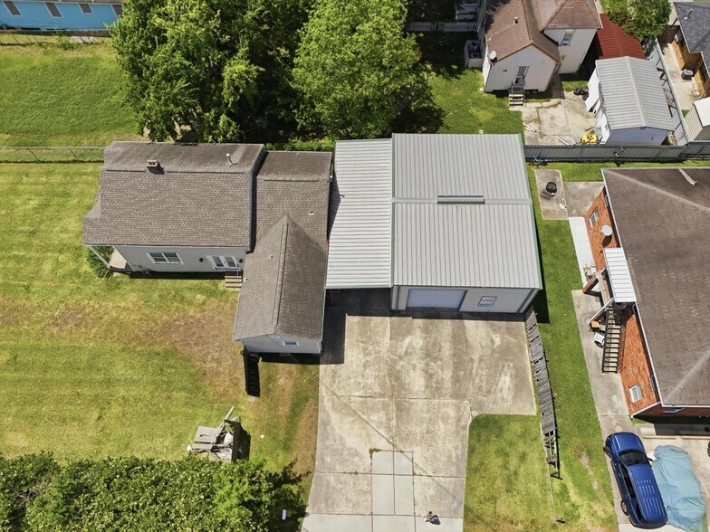 More Photos Of 705 W Saint Bernard Hwy, Chalmette Distribution For Sale