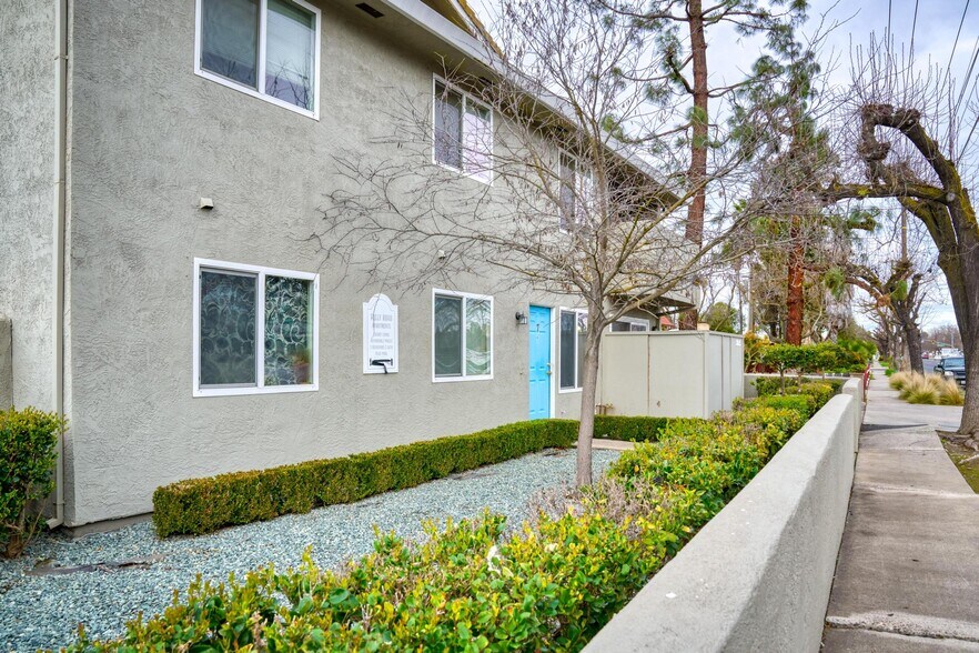 More Photos Of 3025 Tully Rd, Modesto Apartments For Sale