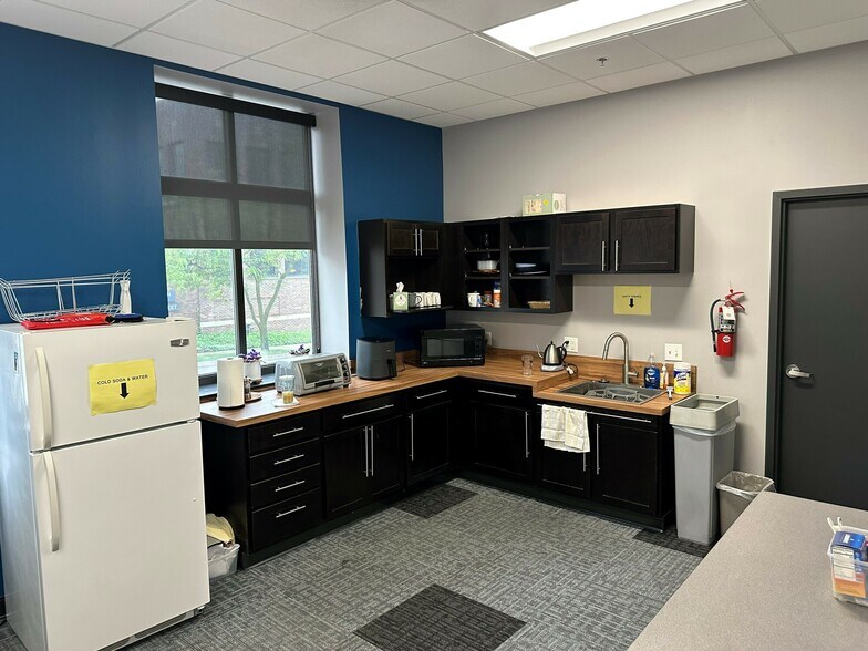 More Photos Of 709 Clay St, Fort Wayne Office Residential For Sale