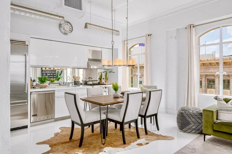 More Photos Of 6253 Hollywood Blvd, Los Angeles Apartments For Sale