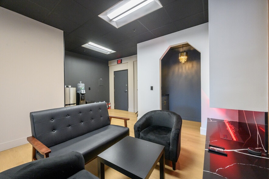 More Photos Of 17-10 River Rd, Fair Lawn Office For Sale