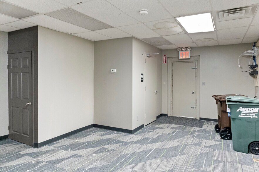 More Photos Of 40-16 82nd St, Elmhurst Storefront For Lease