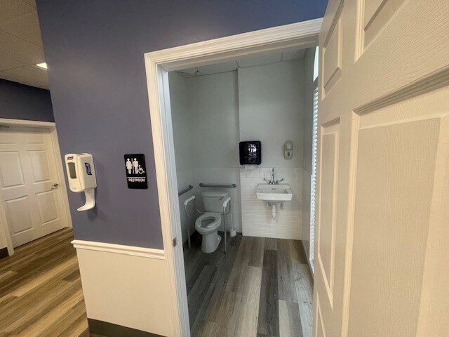 More Photos Of 1715 SE Tiffany Ave, Port Saint Lucie Medical For Lease