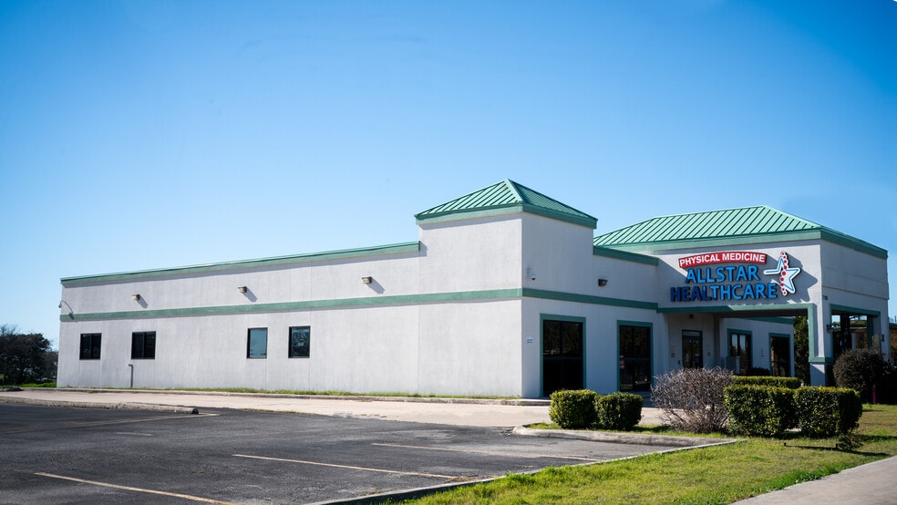 More Photos Of 7180 Bandera Rd, San Antonio Medical For Lease