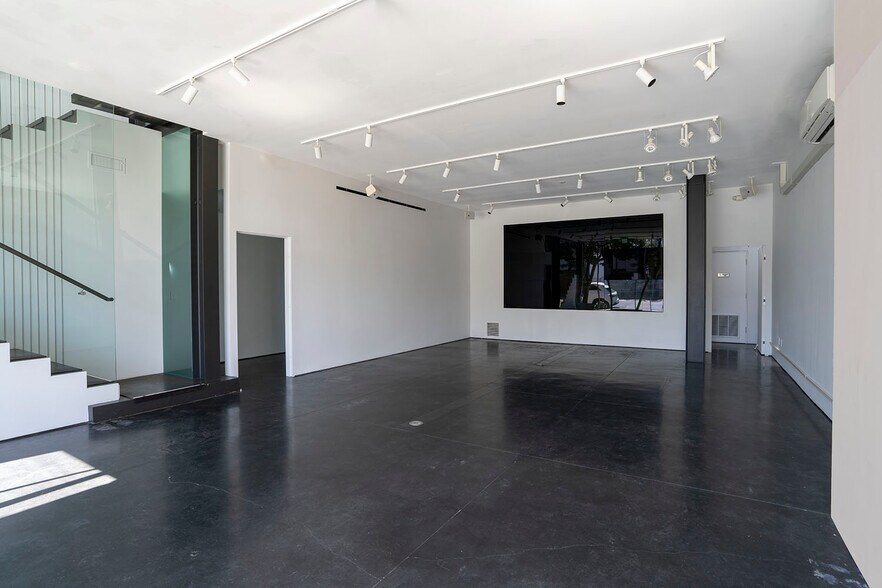 More Photos Of 1511 Abbot Kinney Blvd, Venice Storefront Retail Residential For Lease