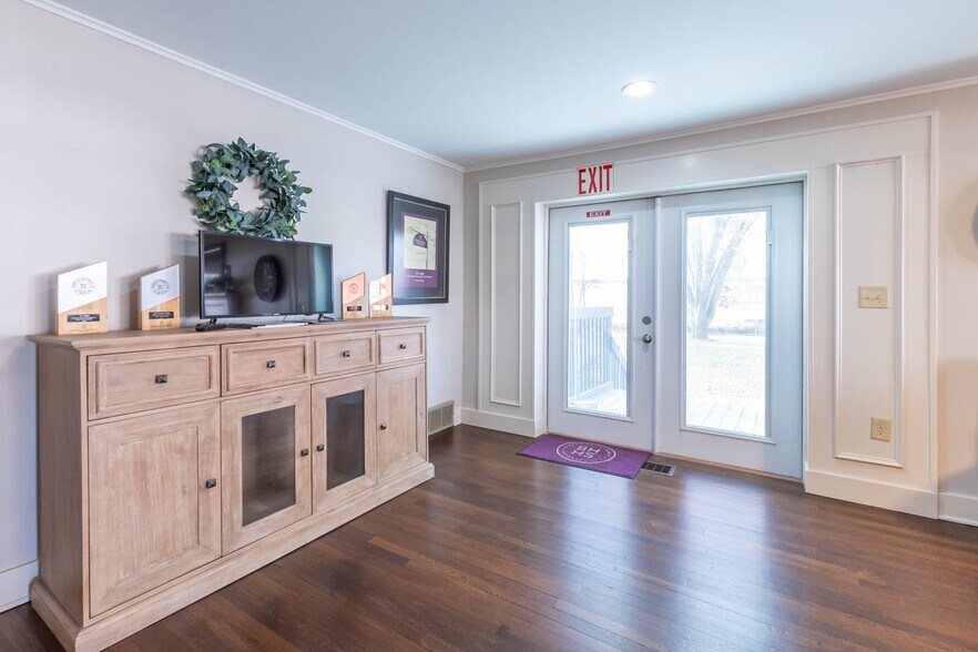 More Photos Of 179 E Main St, Plain City Loft Creative Space For Lease