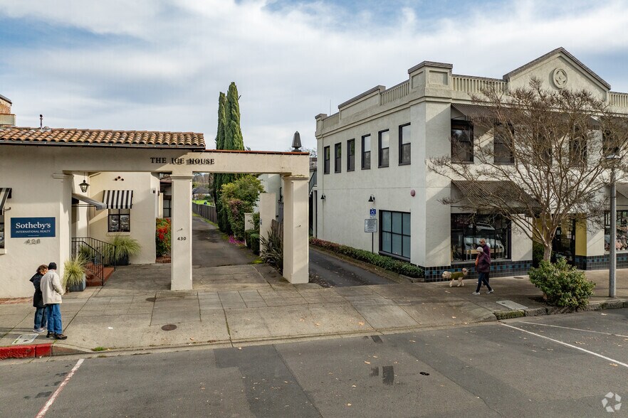 More Photos Of 460 - 464 1st St E, Sonoma General Retail For Lease