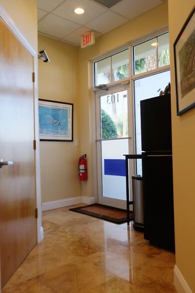 More Photos Of 3307 Northlake Blvd, Palm Beach Gardens Office For Sale