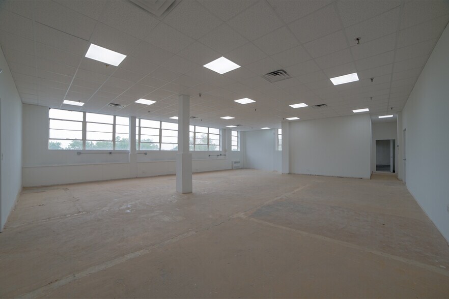 More Photos Of 560 S 3rd Ave, Mount Vernon Manufacturing For Lease