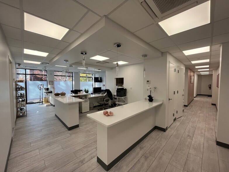 More Photos Of 40-29 235th St, Douglaston Office For Lease