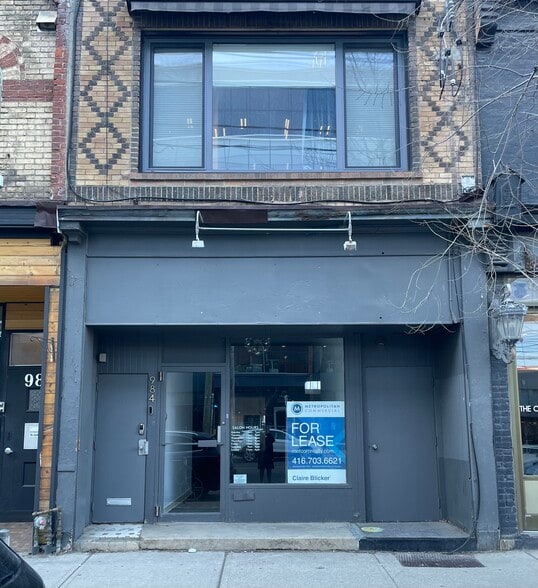 More Photos Of 984 Queen St W, Toronto Storefront Retail Residential For Lease