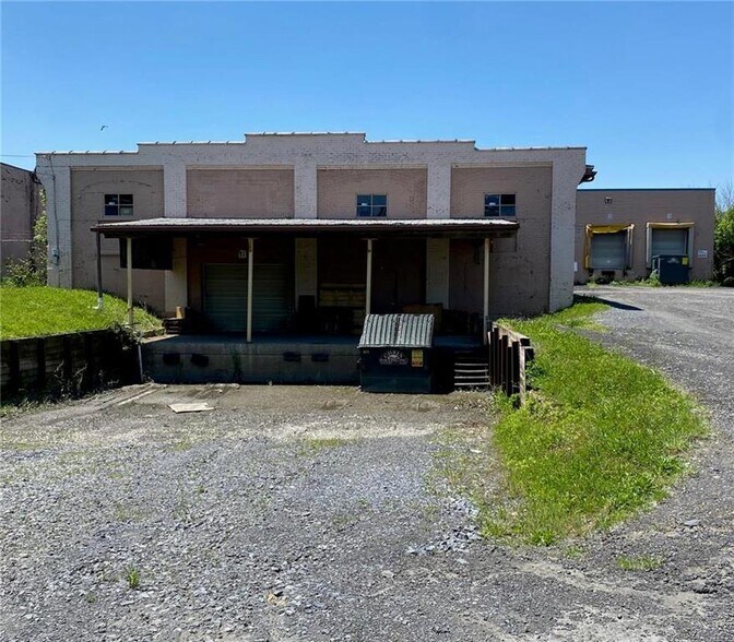 More Photos Of 50 Hilton St, Easton Warehouse For Lease