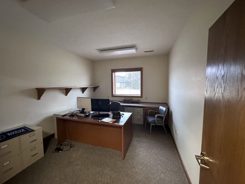 More Photos Of 211 IL-38, Rochelle Light Distribution For Lease