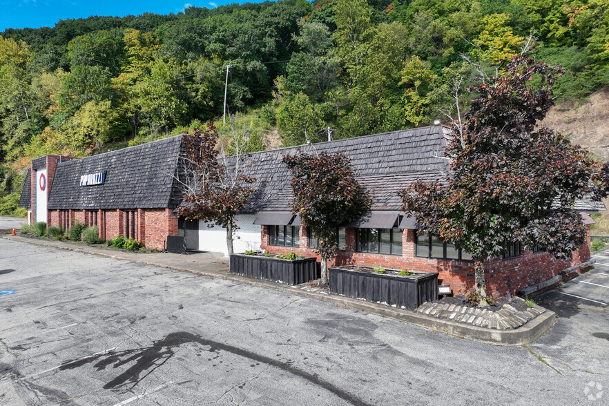 Primary Photo Of 623 Long Run Rd, Mckeesport Restaurant For Sale