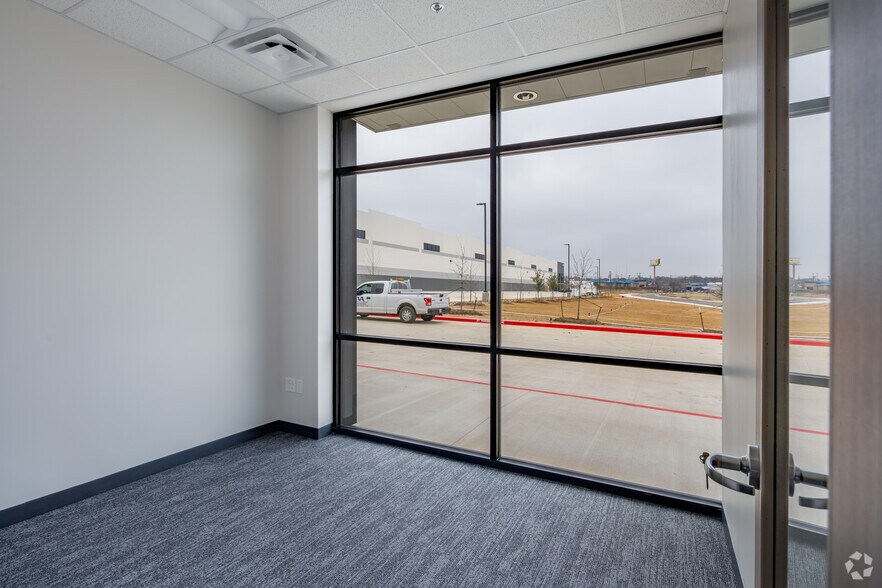More Photos Of Eckhert Rd, San Antonio Unknown For Lease