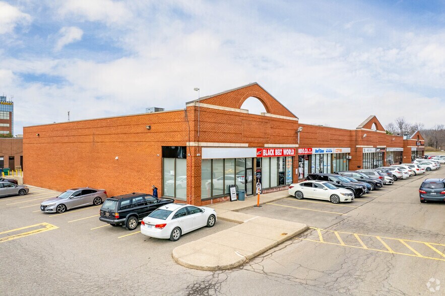 More Photos Of 1170 Burnhamthorpe Rd W, Mississauga General Retail For Lease
