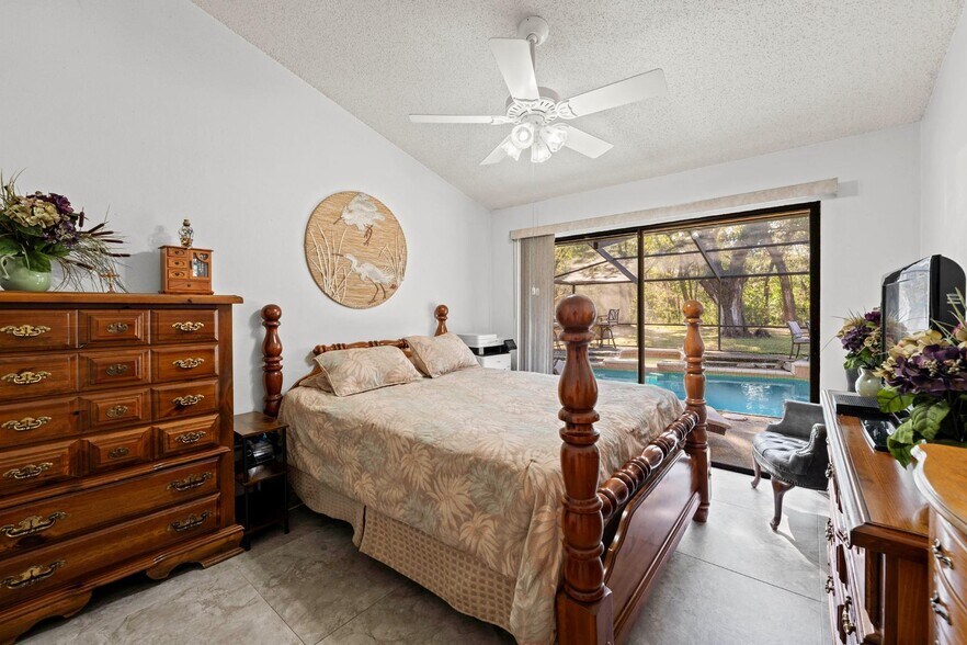 More Photos Of 2501 E Diana St, Tampa Office Residential For Sale