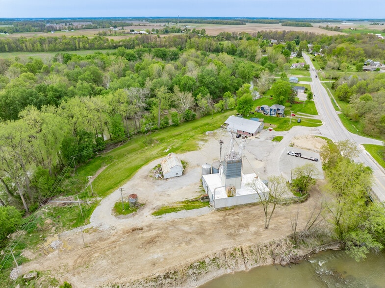 More Photos Of 10199 S Wayne Rd, Warren Showroom For Sale