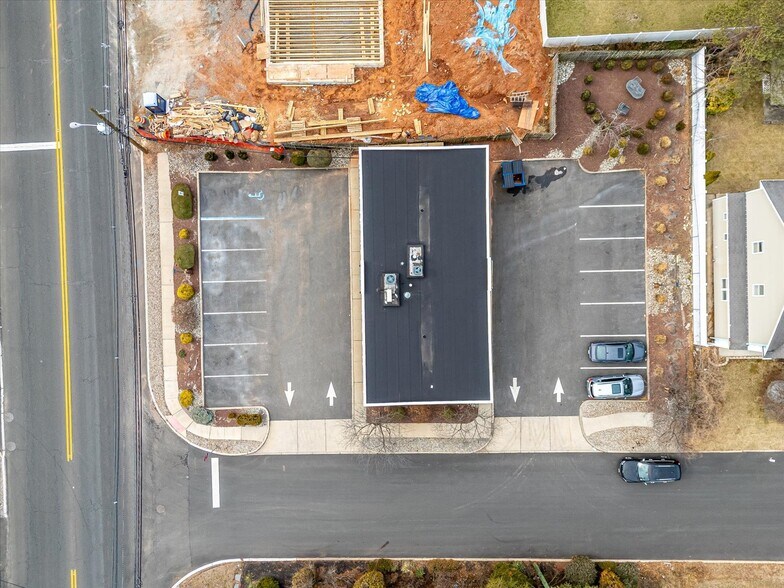 More Photos Of 72 Highway 27, Edison Medical For Sale