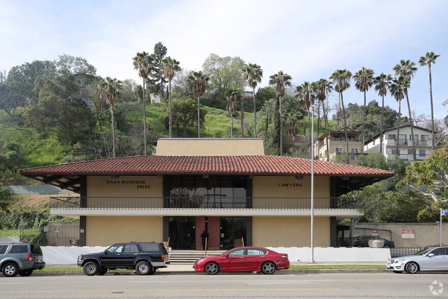More Photos Of 2000 Riverside Dr, Los Angeles Coworking Space