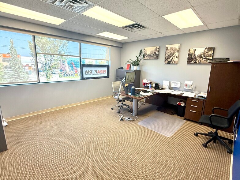 More Photos Of 4351 104th Ave SE, Calgary Warehouse For Sale