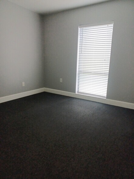 More Photos Of 13304 Winding Oak Ct, Tampa Medical For Lease