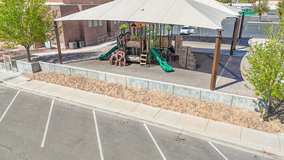 More Photos Of 126 E 1st North St, Mesquite Multifamily For Sale