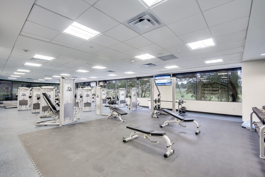 More Photos Of 400 E Las Colinas Blvd, Irving Office For Lease