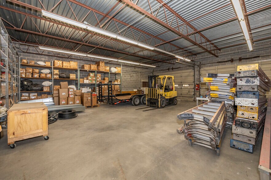 More Photos Of 61 W Lee St, Hagerstown Warehouse For Sale