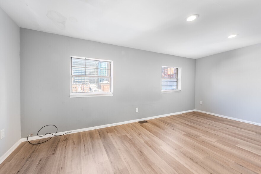 More Photos Of 2015 Walnut St, Philadelphia Apartments For Sale