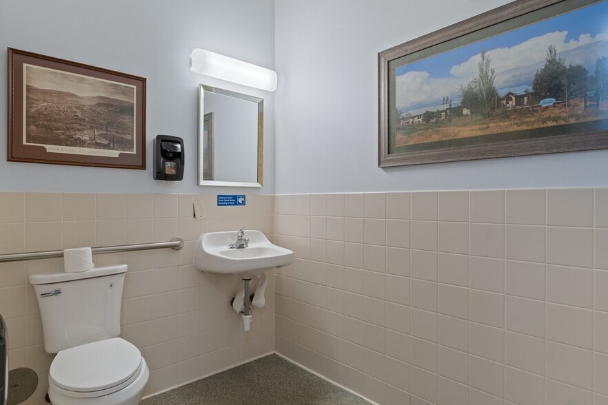 More Photos Of 311 NE 4th Ave, Crystal River Healthcare For Lease