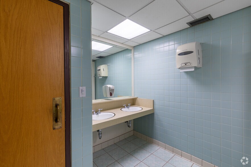 Photo of 21st Floor Ste 2108