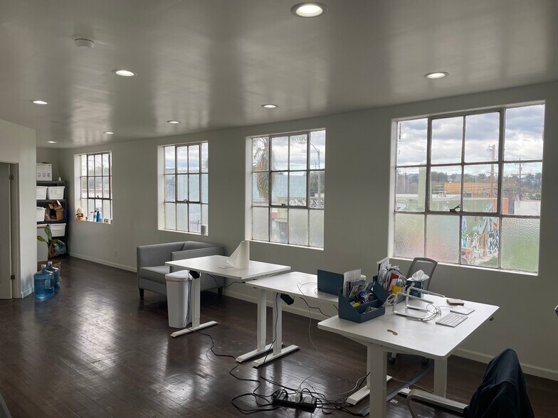 More Photos Of 4606-4620 W Jefferson Blvd, Los Angeles Warehouse For Lease