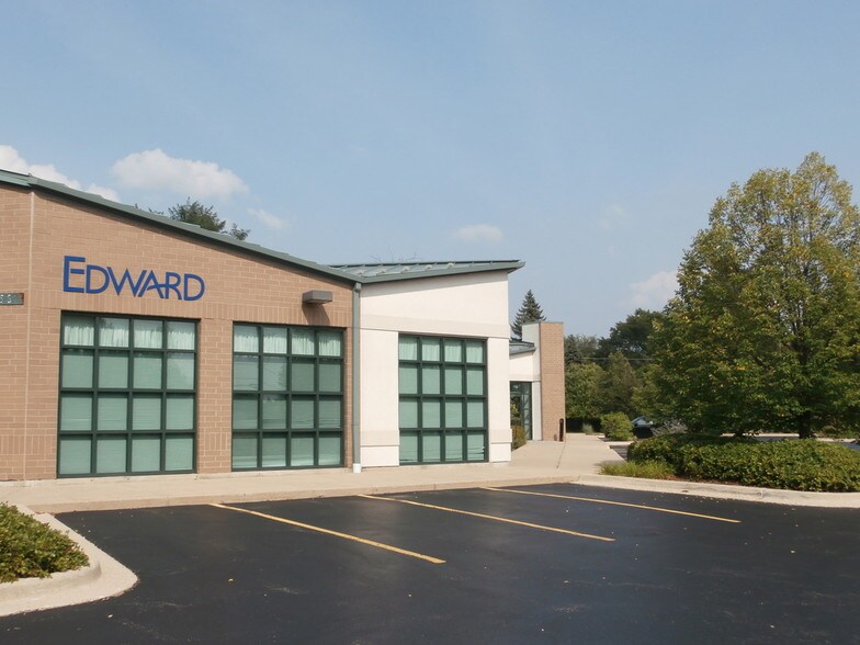 More Photos Of 3S517 Winfield Rd, Warrenville Medical For Lease