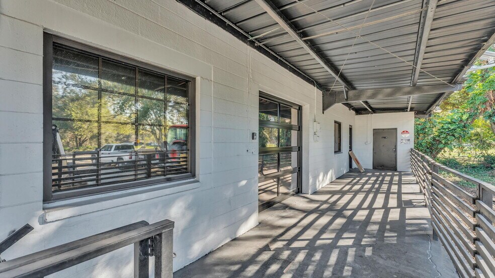 More Photos Of 705 Jerry Smith Rd, Dover Light Manufacturing For Sale